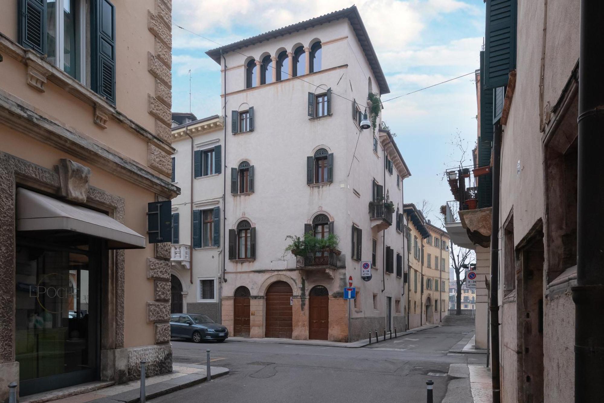 Residenza Roccamaggiore Verona Exterior photo